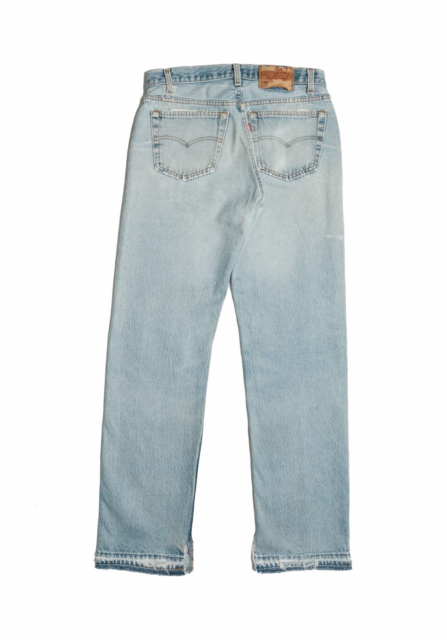 Vintage Levi’s • 31 mens / 29 wmns