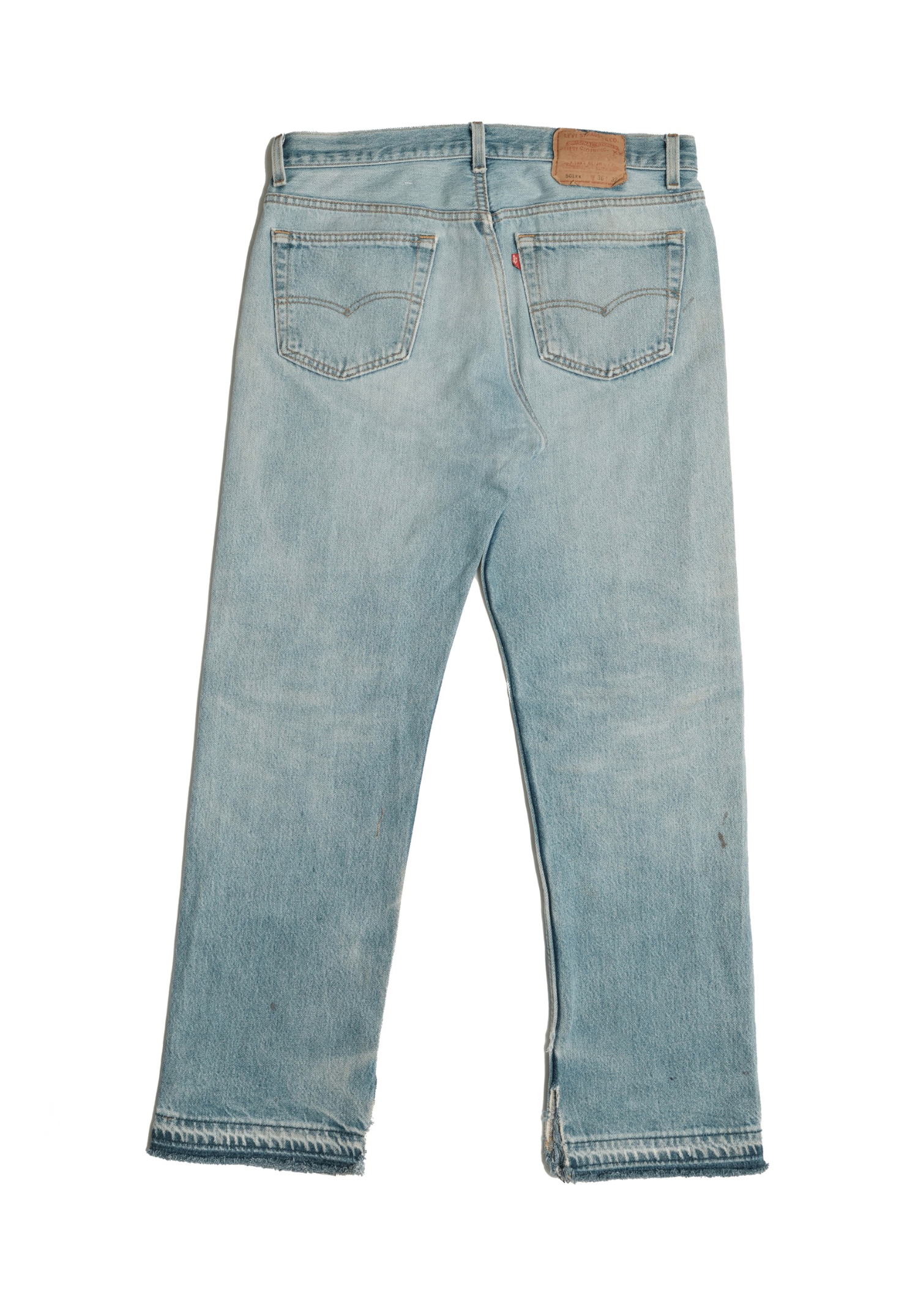 Vintage Levi’s • 33 mens / 31 wmns