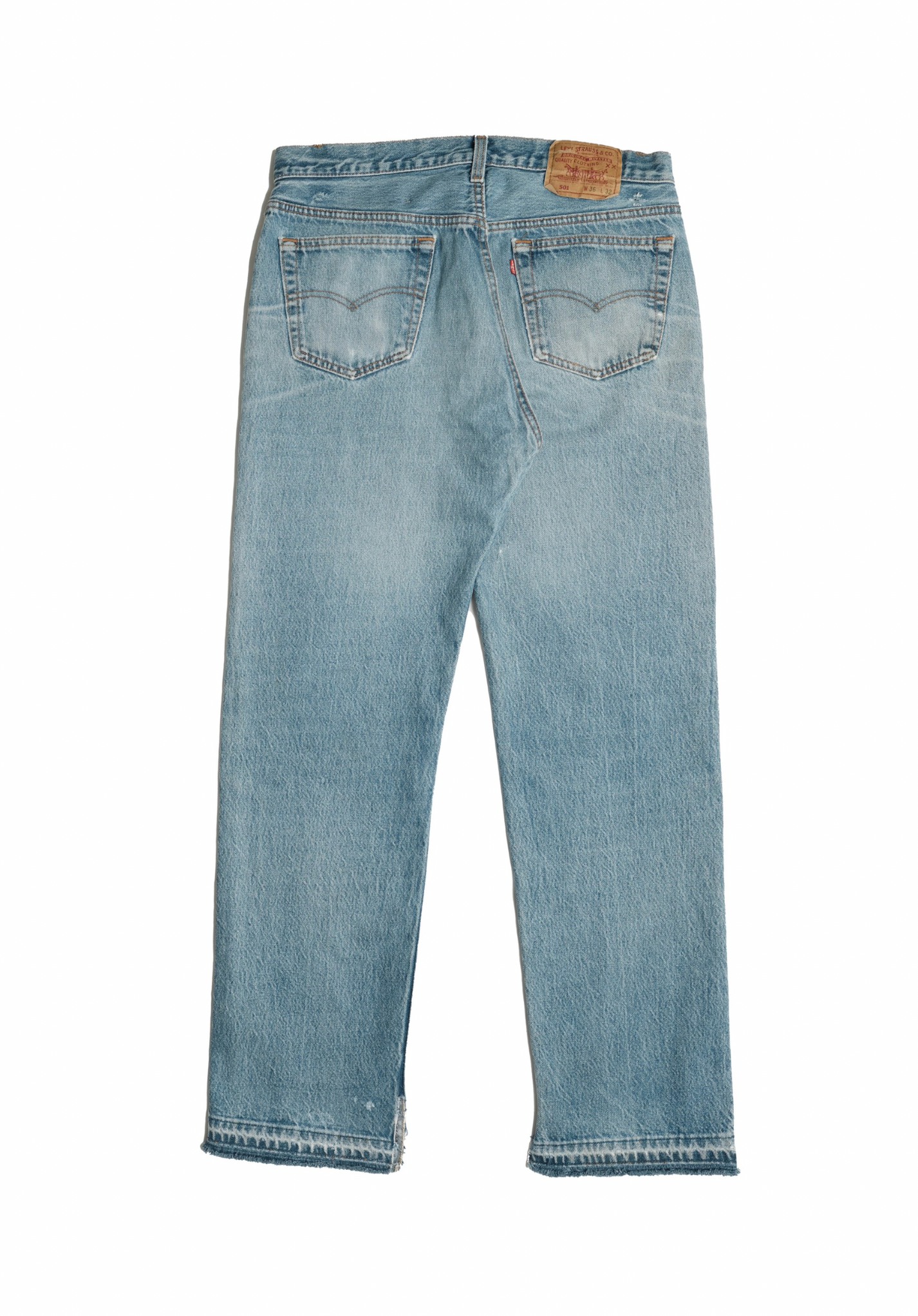 Vintage Levi’s • 34 mens / 32 wmns
