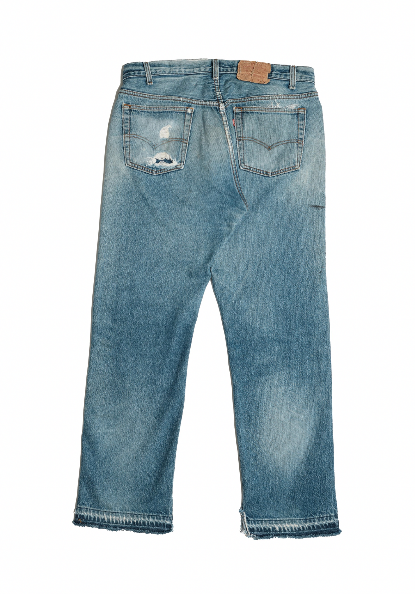 Vintage Levi’s • 36 mens / 34 wmns
