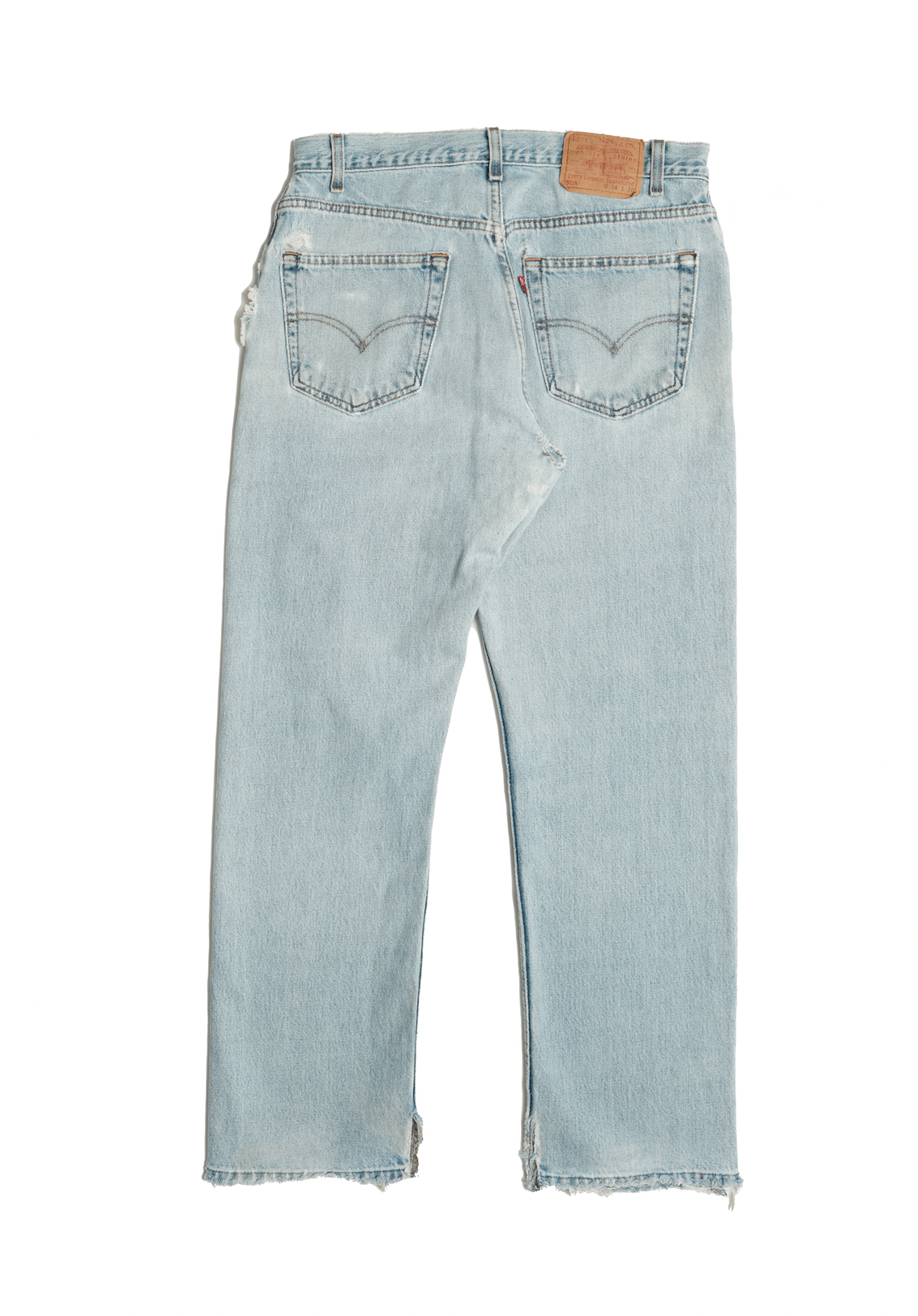Vintage Levi’s • 32 mens / 30 wmns