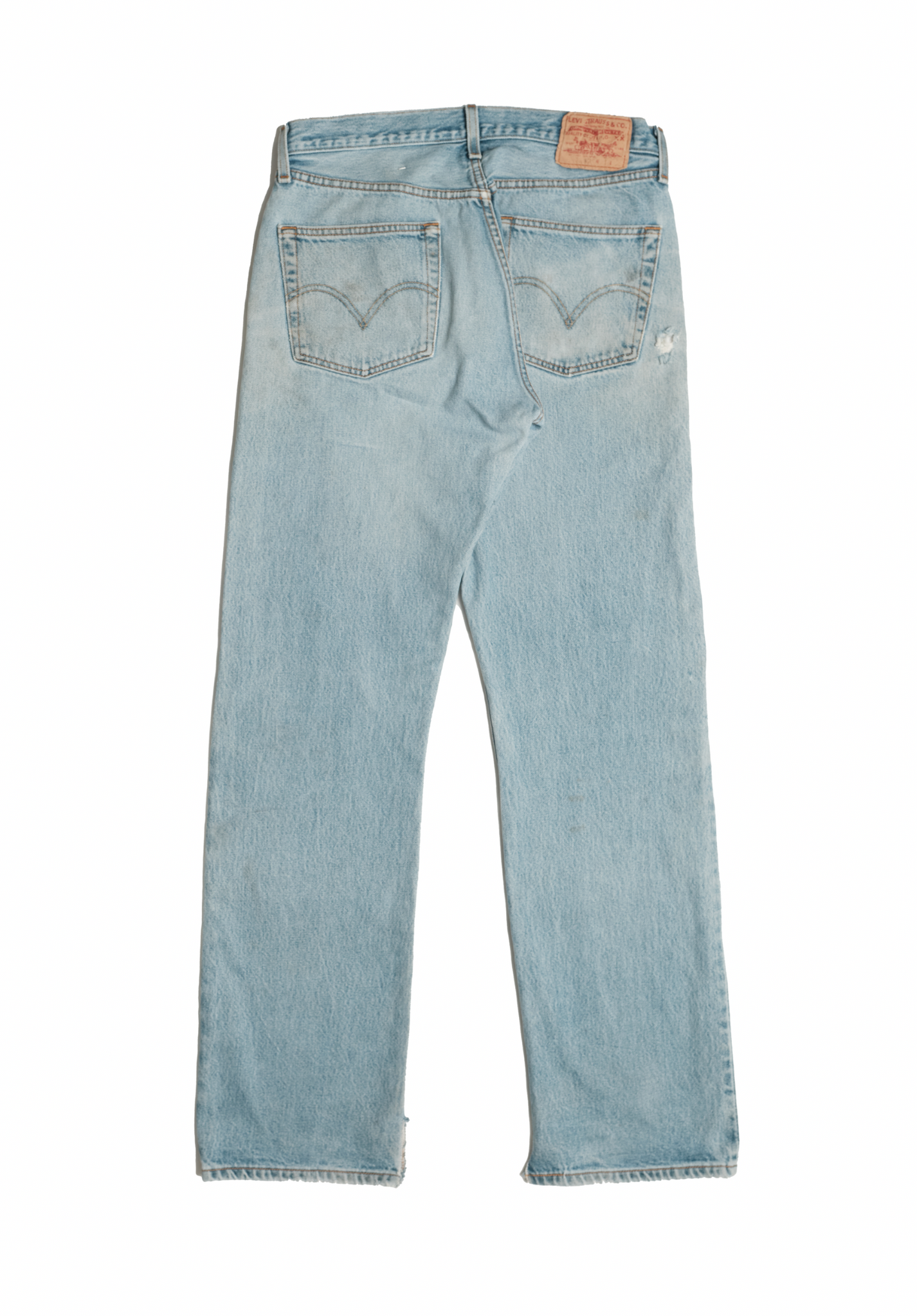 Vintage Levi’s • 32 mens / 30 wmns
