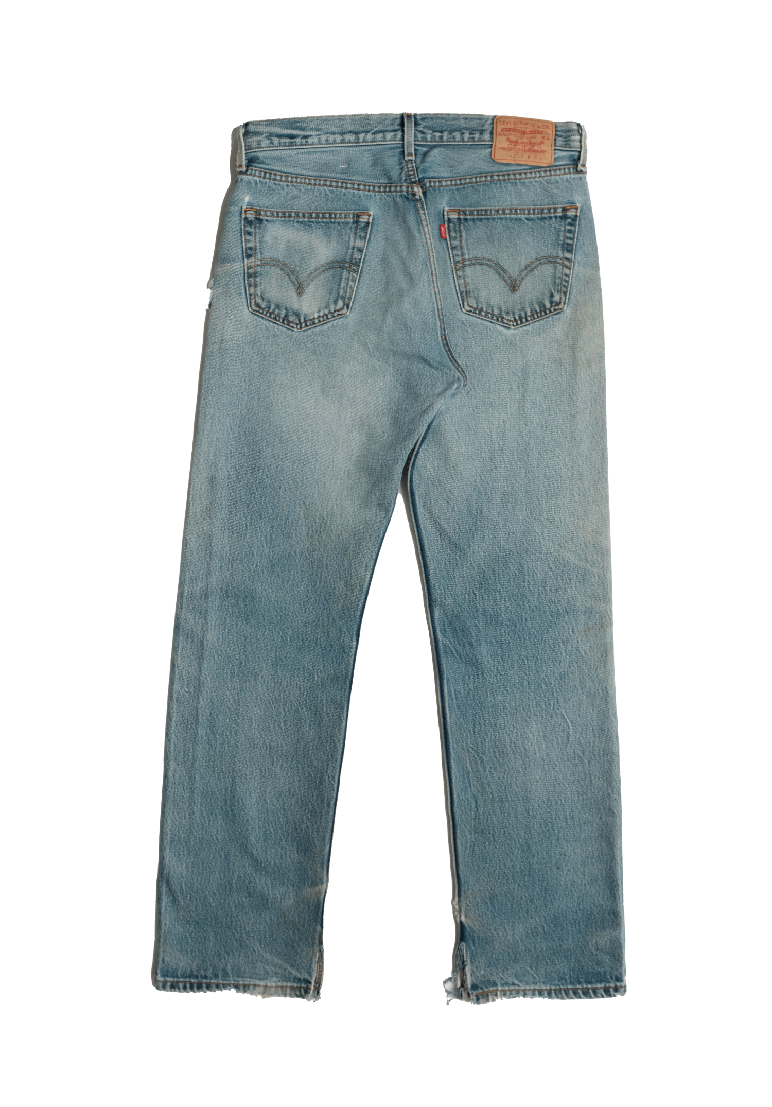 Vintage Levi’s • 33 mens / 31 wmns