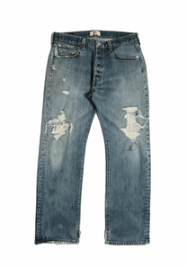 Vintage Levi’s • 32 mens / 30 wmns