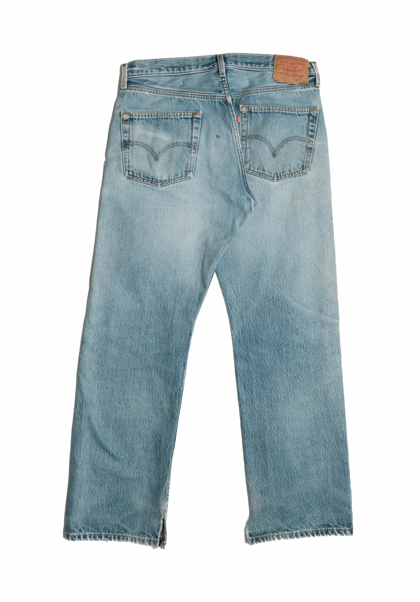 Vintage Levi’s • 33 mens / 31 wmns