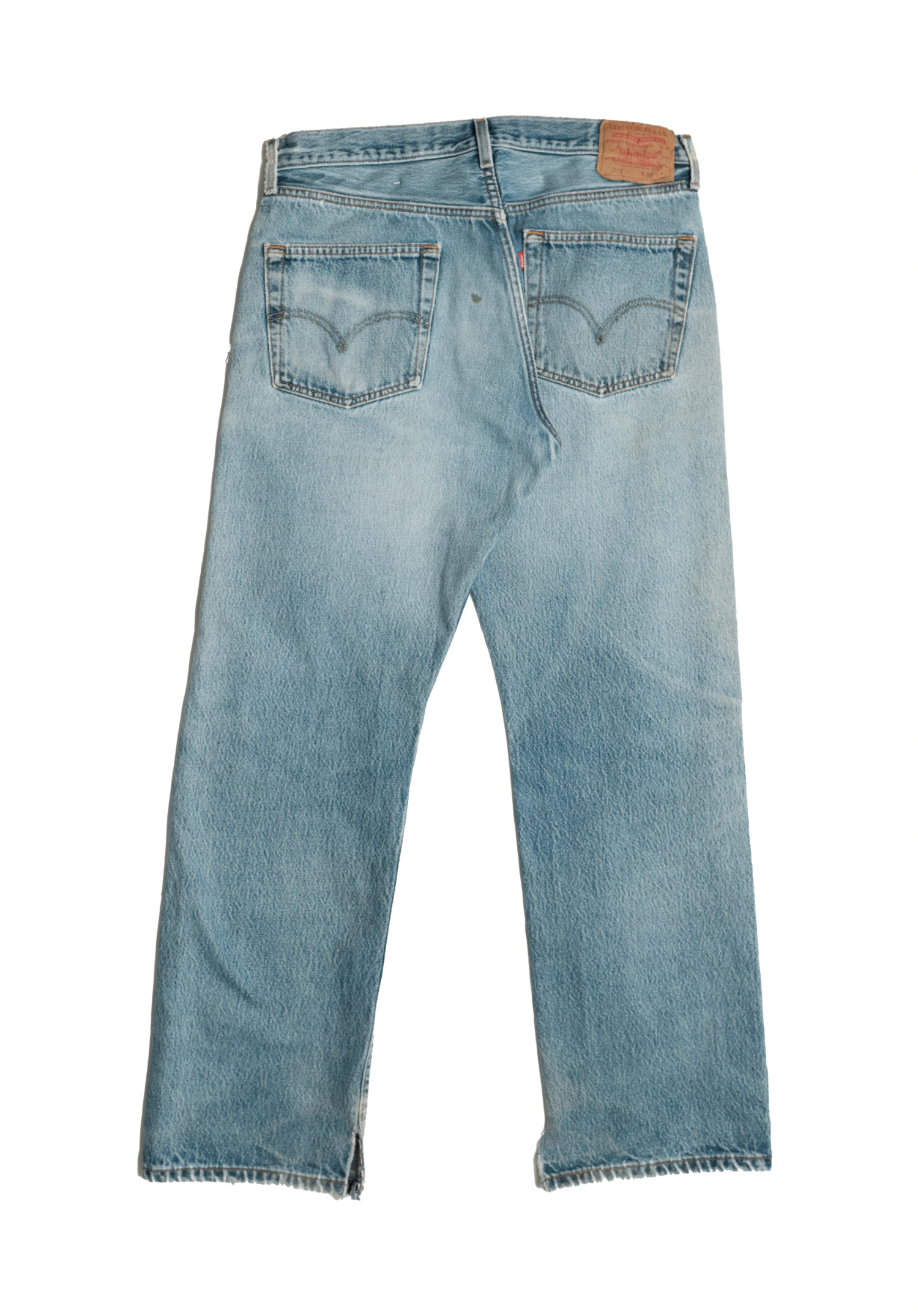 Vintage Levi’s • 33 mens / 31 wmns