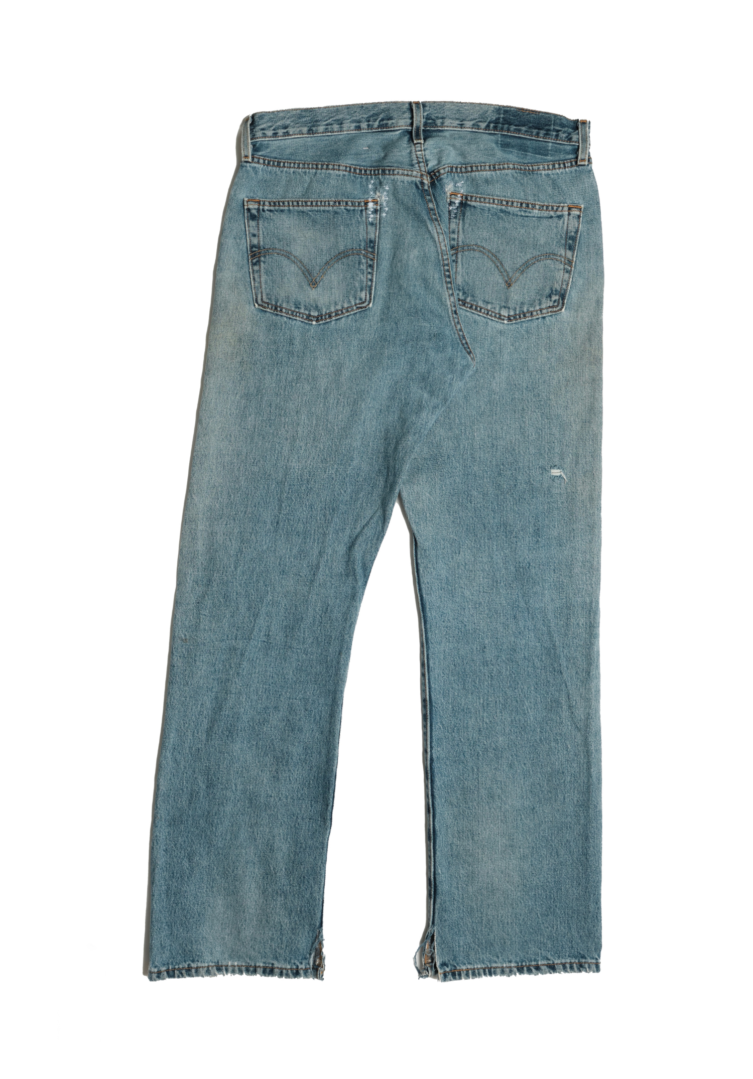 Vintage Levi’s • 34 mens / 32 wmns