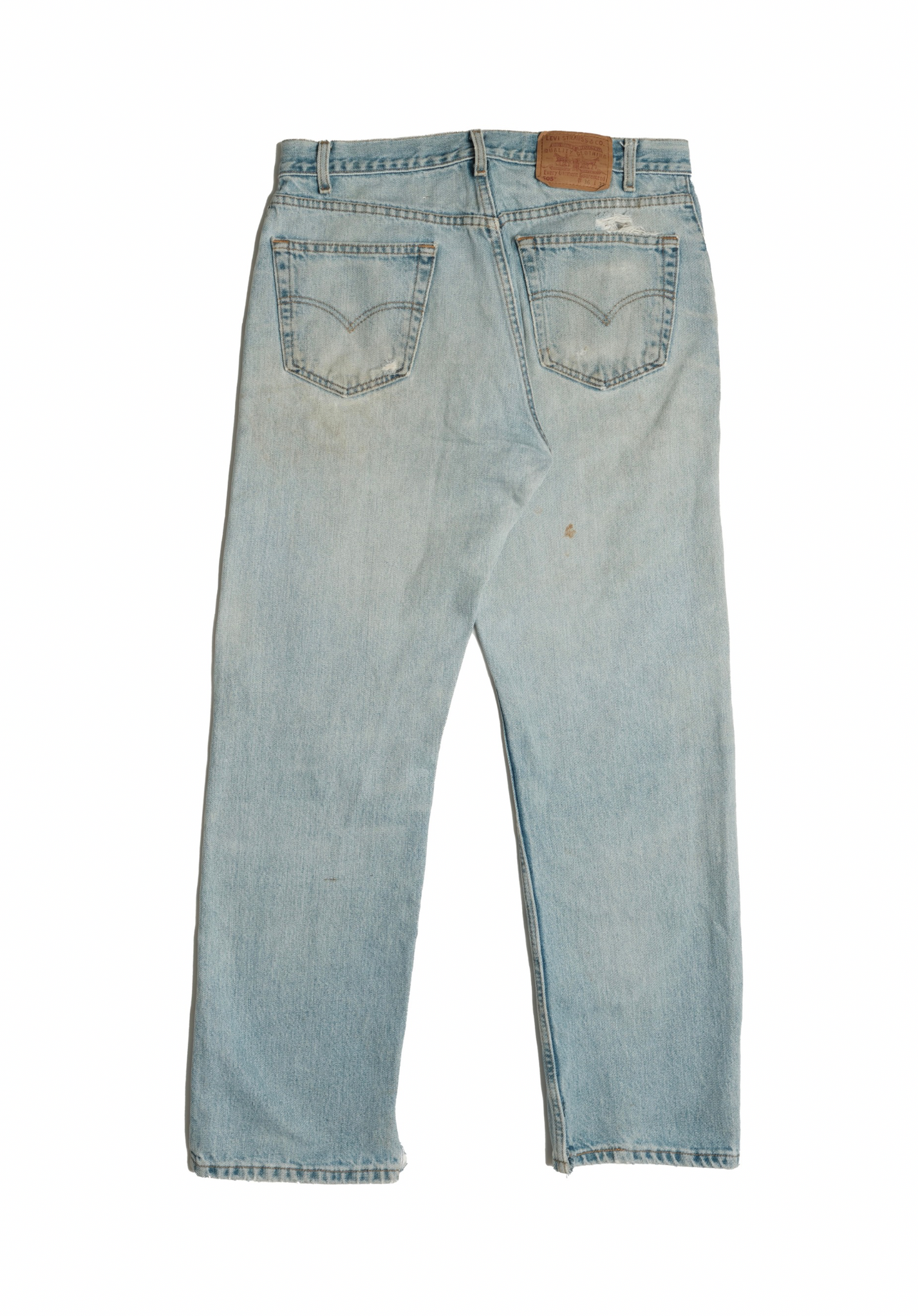 Vintage Levi’s • 34 mens / 32 wmns