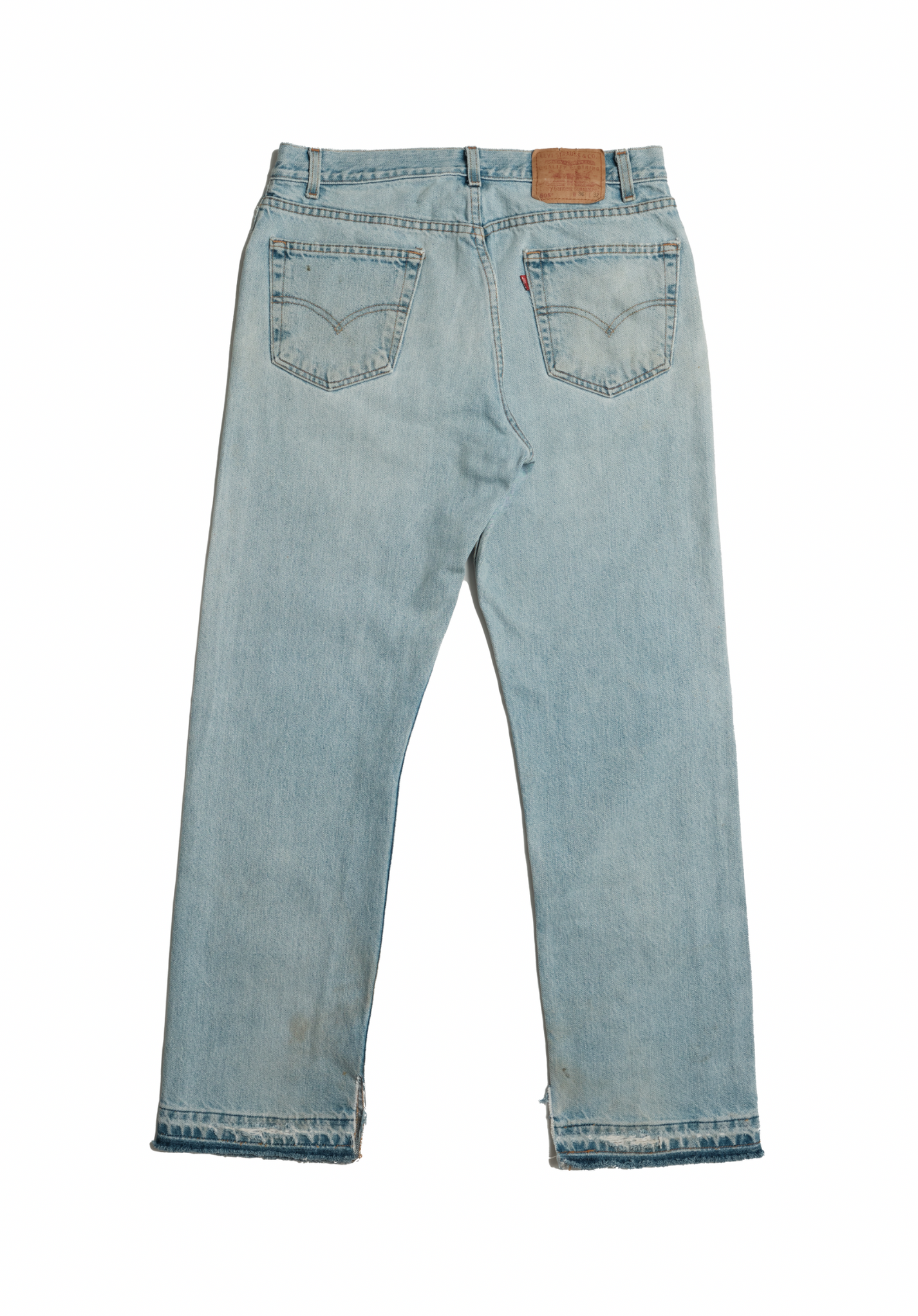 Vintage Levi’s • 34 mens / 32 wmns