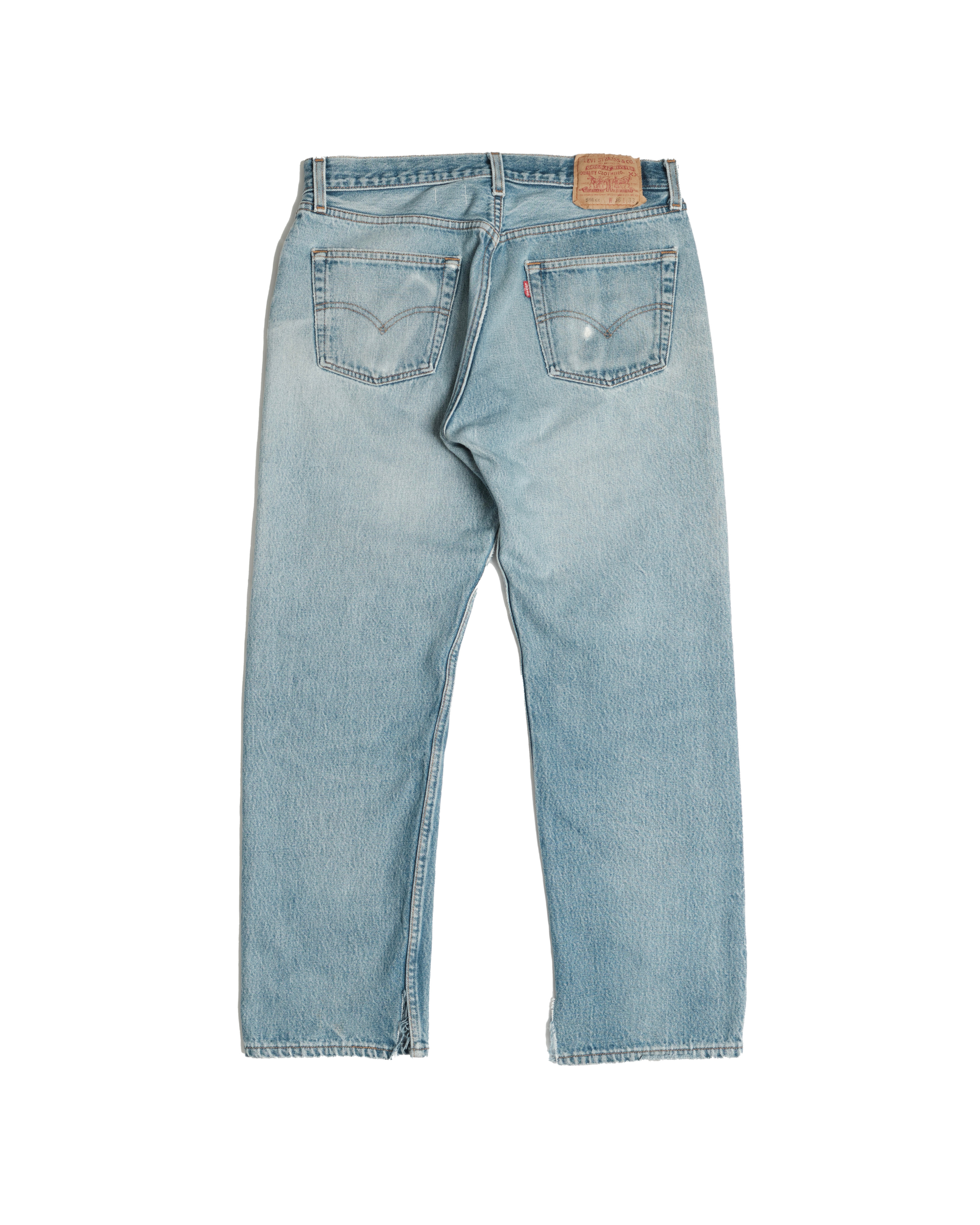 Vintage Levi’s • 33 mens / 31 wmns