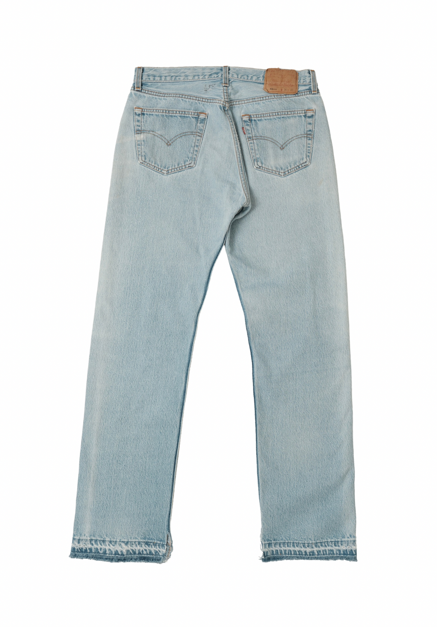Vintage Levi’s • 32 mens / 30 wmns