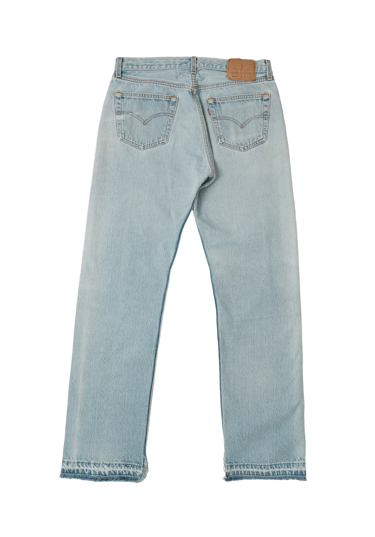 Vintage Levi’s • 32 mens / 30 wmns