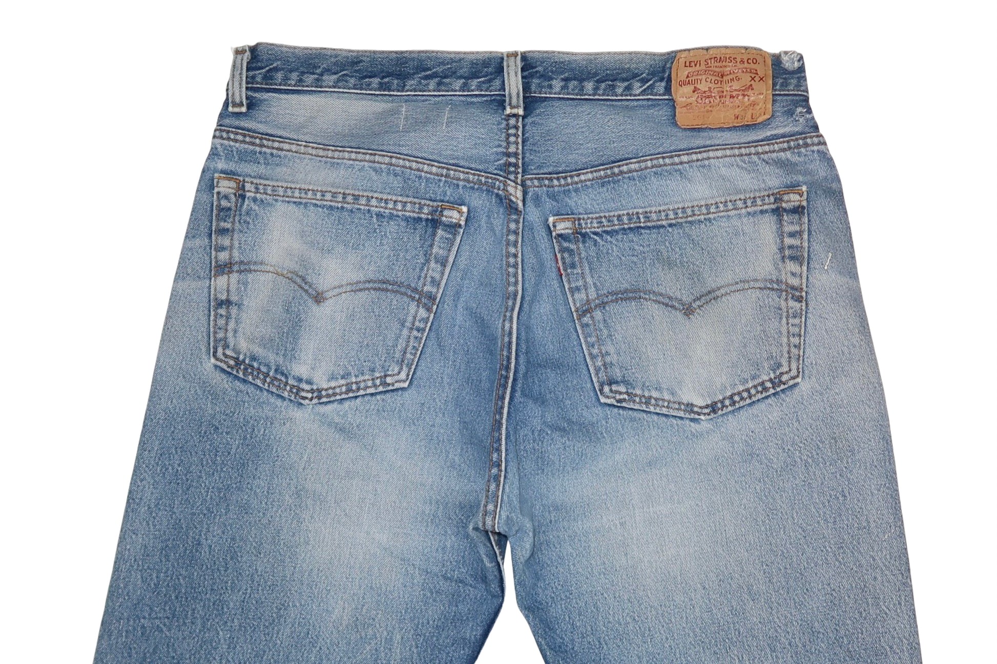 Vintage Levi’s • 36 mens / 34 wmns