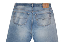 Vintage Levi’s • 36 mens / 34 wmns