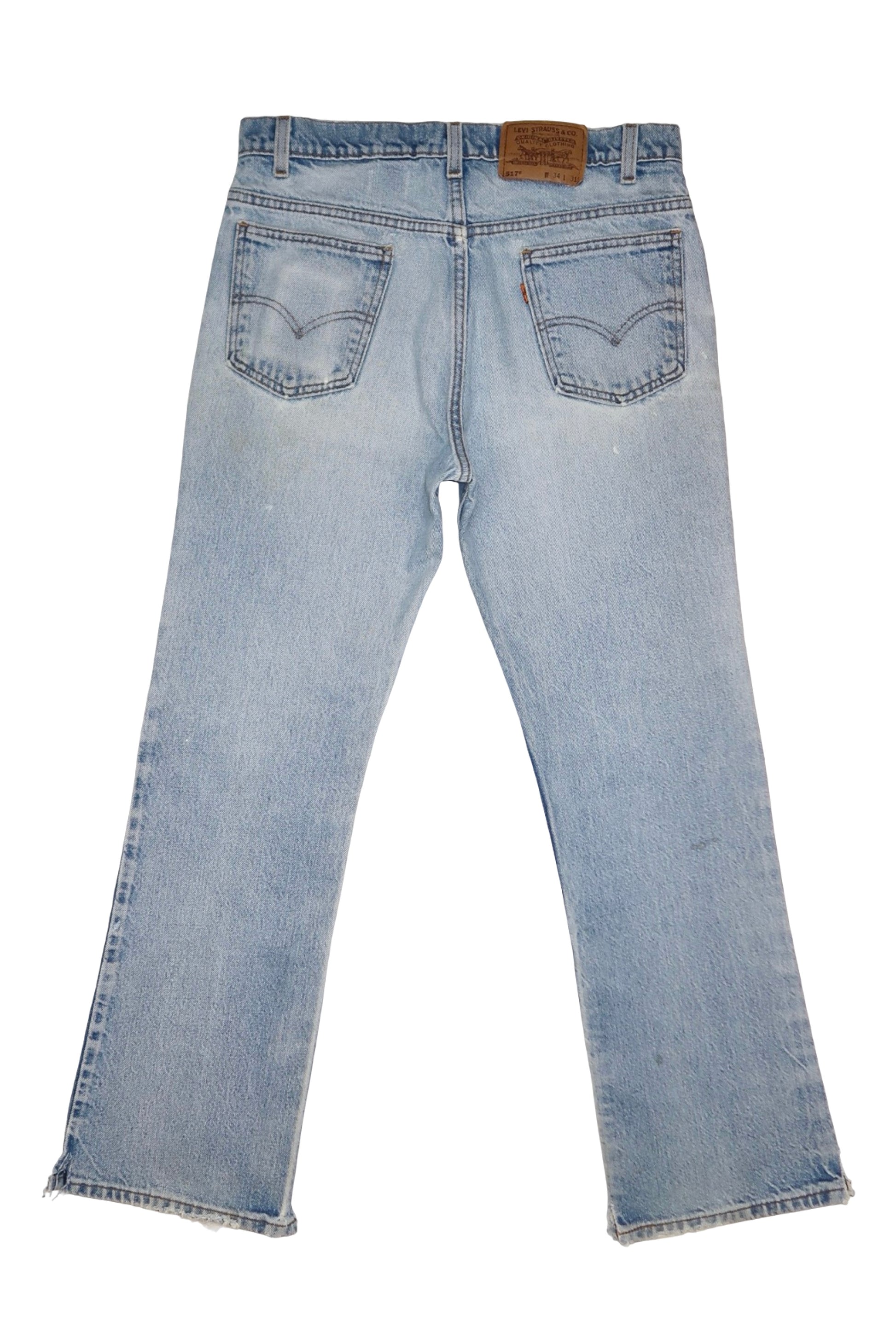 Vintage Levi’s • 32 mens / 30 wmns