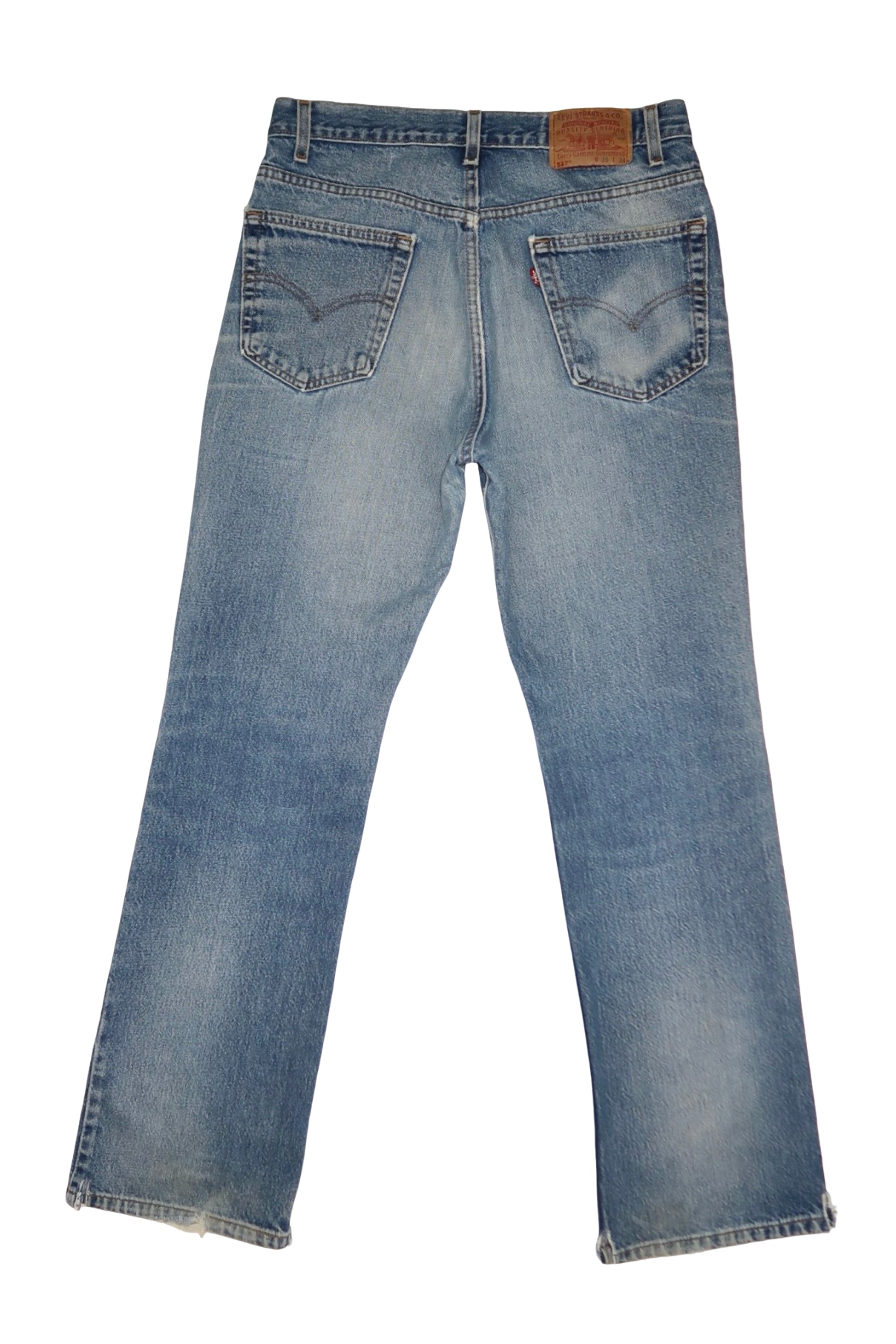 Vintage Levi’s • 32 mens / 30 wmns