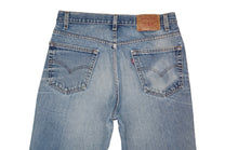 Vintage Levi’s • 32 mens / 30 wmns