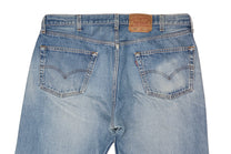 Vintage Levi’s • 38 mens / 36 wmns